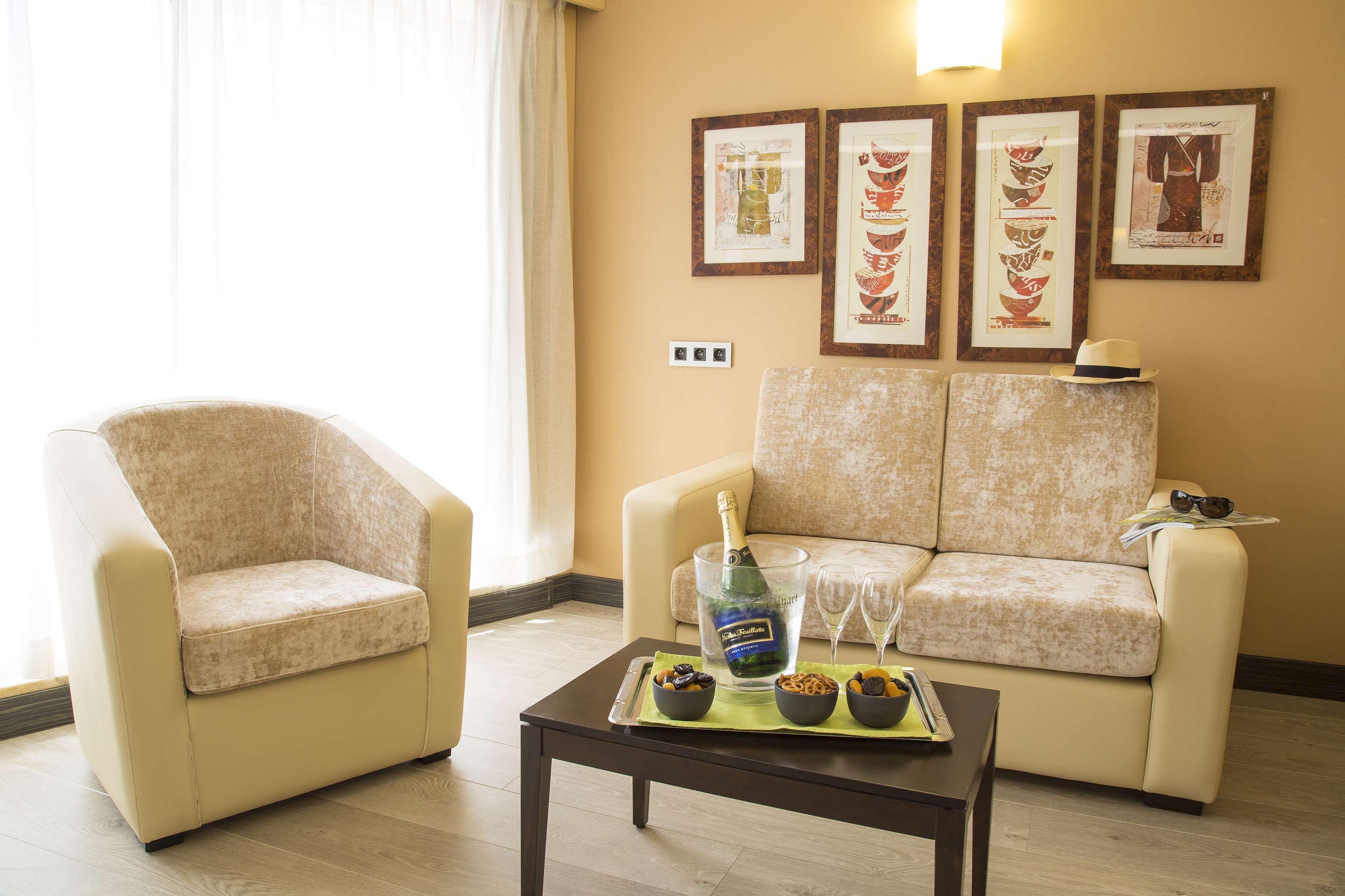 Best Western Plus Cannes Riviera Exterior photo