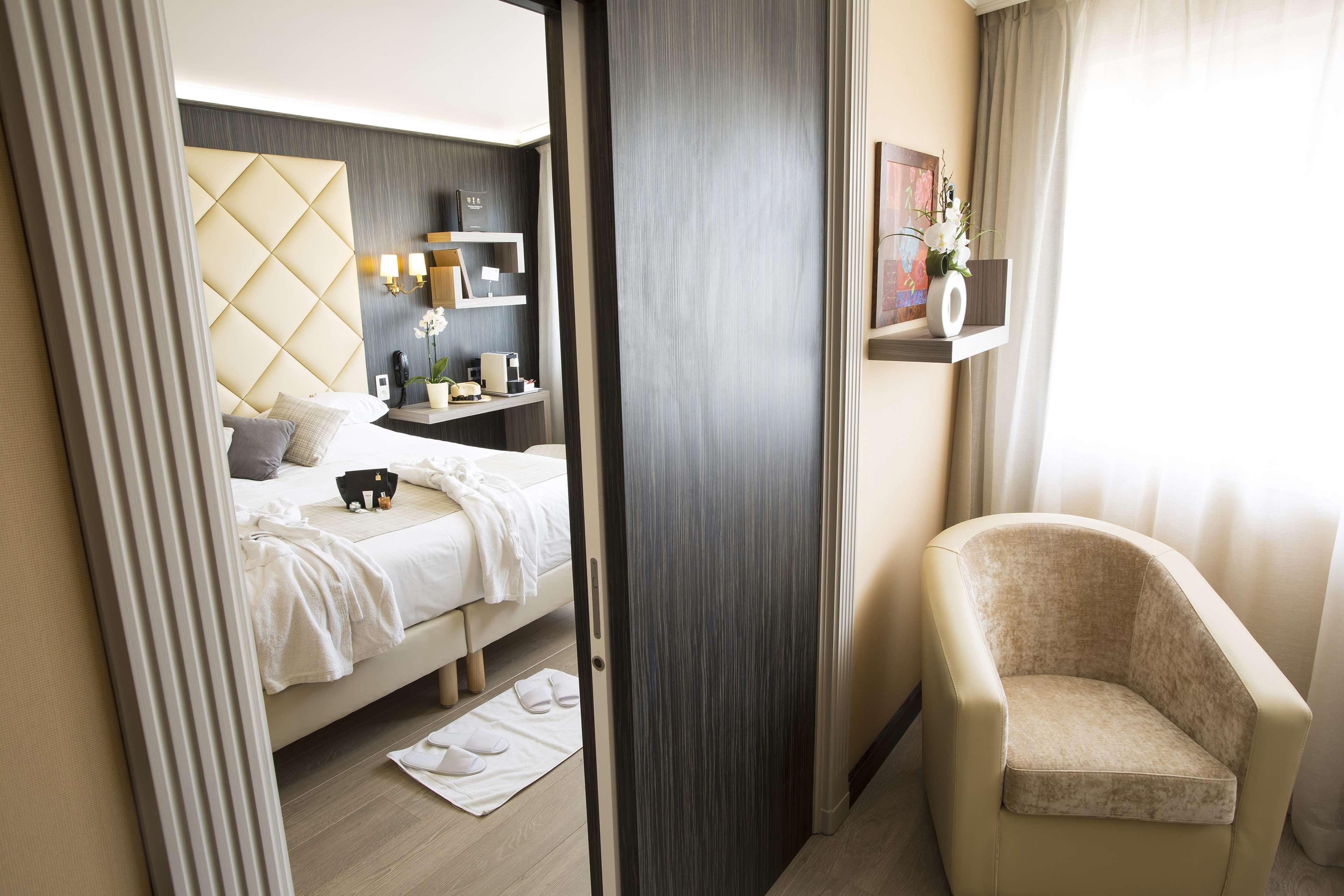 Best Western Plus Cannes Riviera Exterior photo