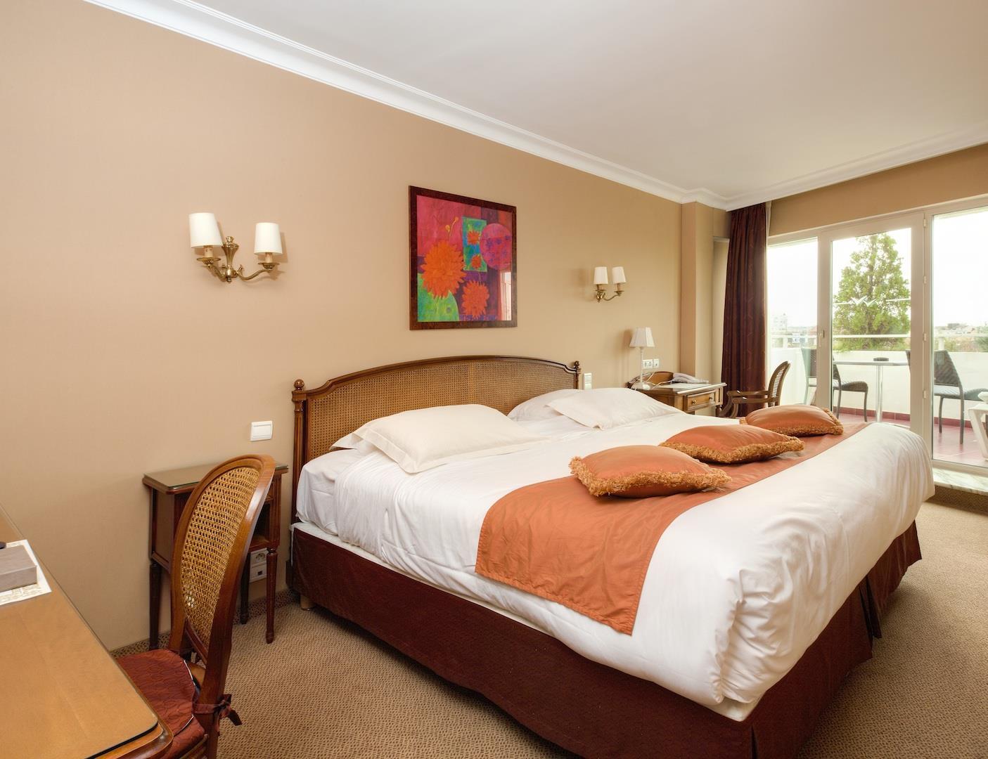 Best Western Plus Cannes Riviera Exterior photo