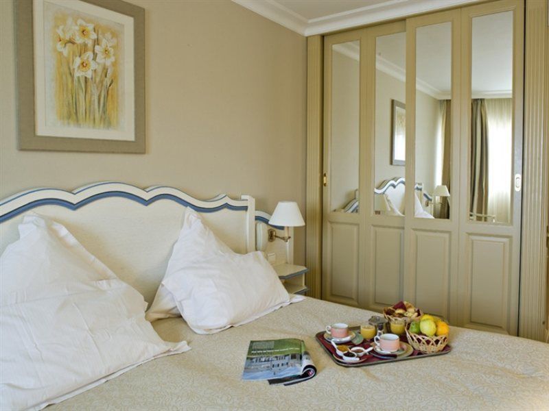 Best Western Plus Cannes Riviera Room photo
