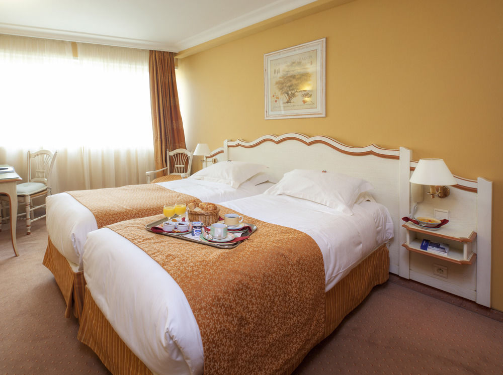 Best Western Plus Cannes Riviera Exterior photo