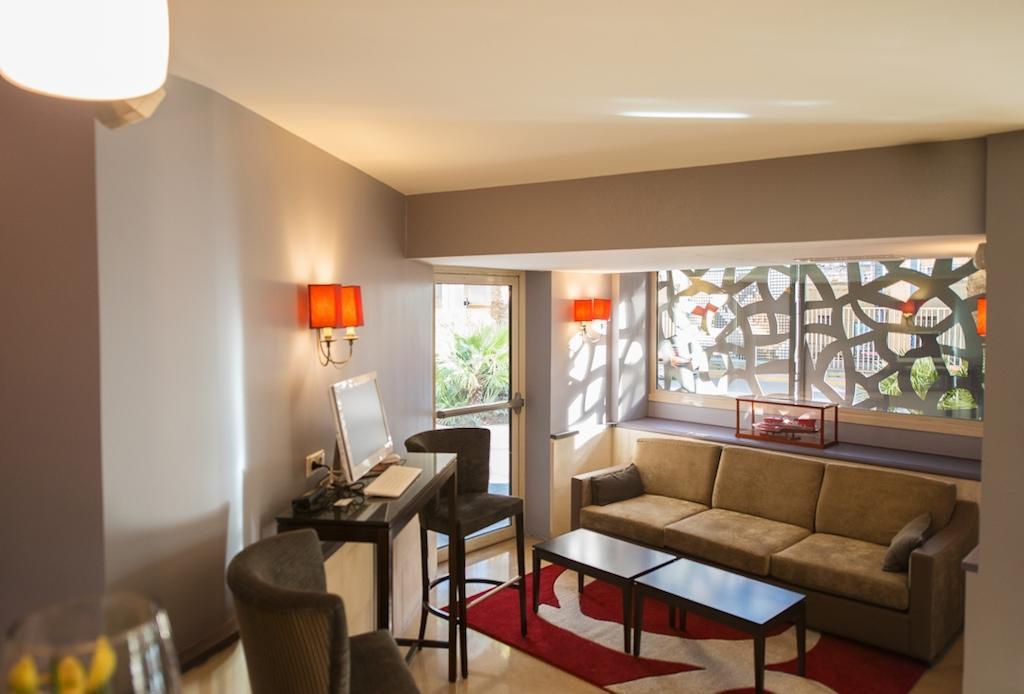 Best Western Plus Cannes Riviera Exterior photo